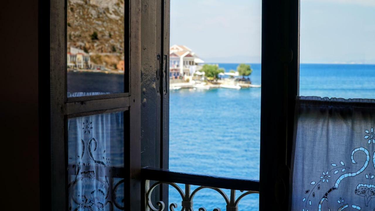 Moschos Mansion Villa Sými Luaran gambar